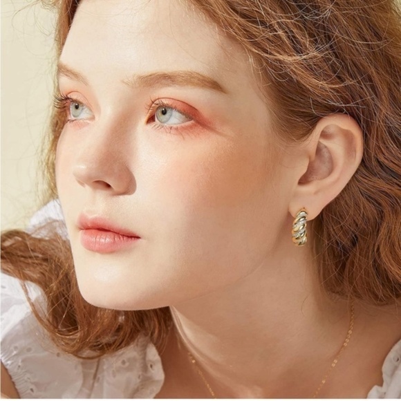 Gold 14k Gold Plated Crossiant Cubic Zirconia Cuff Hoop Earrings - Picture 2 of 3